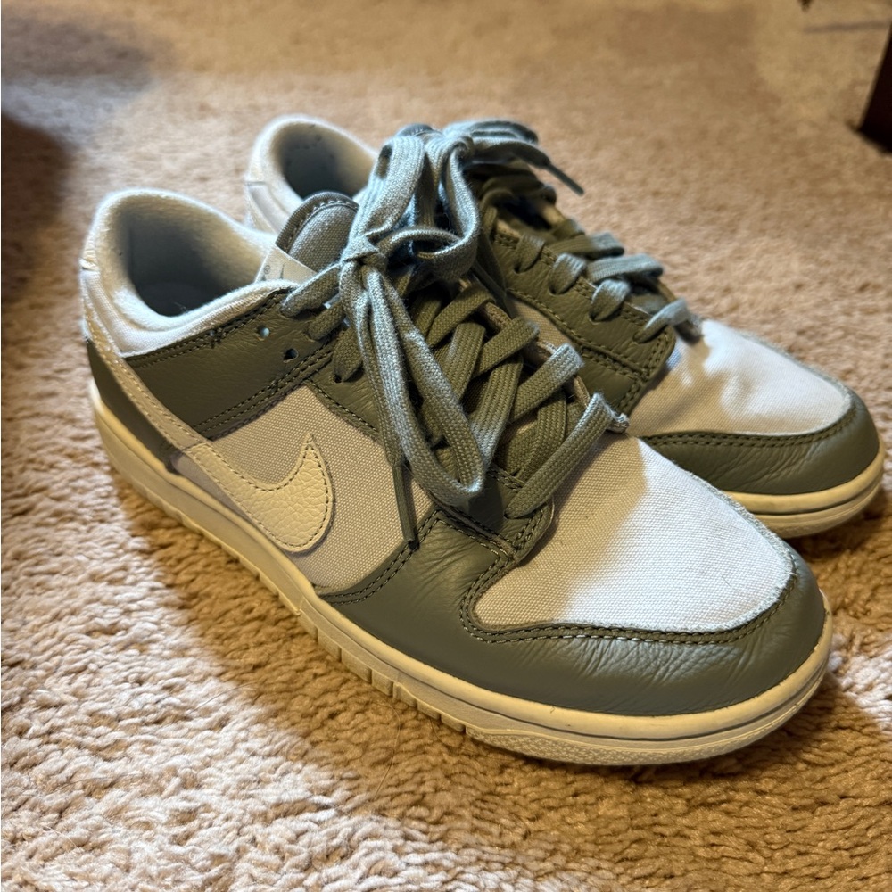 Nike Dunks